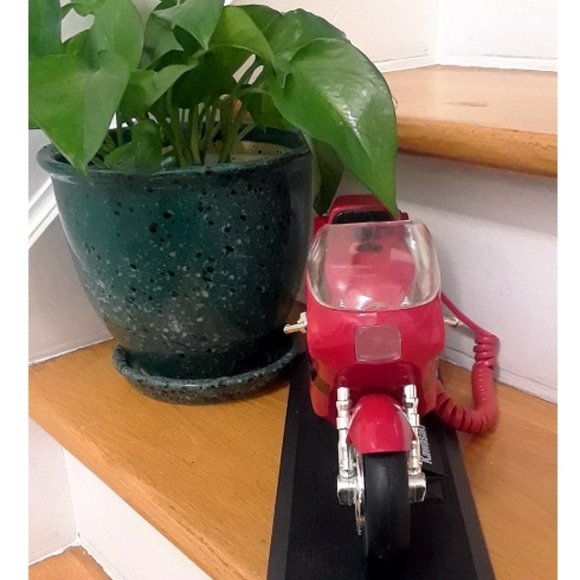 Red Antique Motorcycle Telephone - Picture 2 of 5